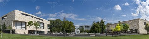 Campus der Uni Frankfurt Stock Photo | Adobe Stock