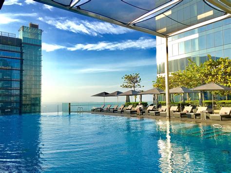 The Westin Singapore: Infinity pool and beyond — Juanita Ng