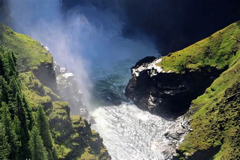 Helmcken-Falls-Canada-detail - Frederik Maesen