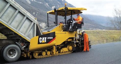 Asphalt Paver – شرکت بازرگانی کاپلا استار