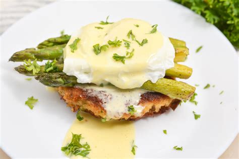 Crab Cake Benedict - Step Away From The Carbs