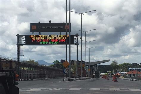 Bangkok Post - Malaysia closes checkpoint opposite Sadao