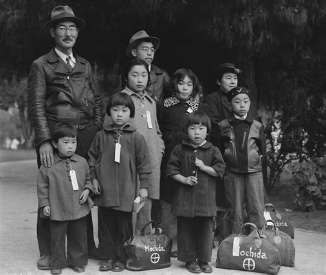 Japanese American internment | Definition, Camps, Locations, Conditions ...