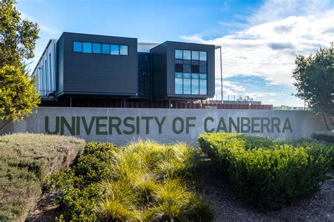 Trường University of Canberra và UC College, Canberra - TEC