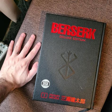 Berserk Deluxe Volume 1