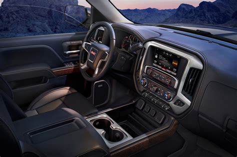 2014 GMC Sierra SLT Interior from passenger seat | Road Reality