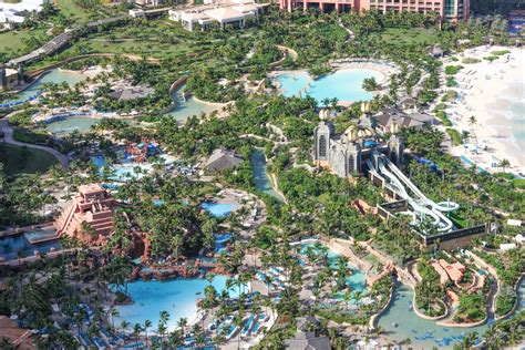 Atlantis Water Park: 7 Reasons to visit Atlantis Aquaventure in Bahamas!