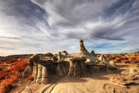 The Wilderness of Bisti Badlands - Charismatic Planet