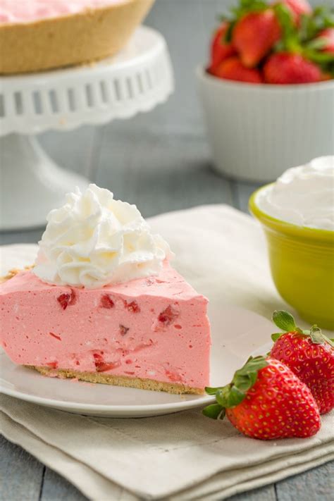 strawberry cool whip pie vanilla pudding