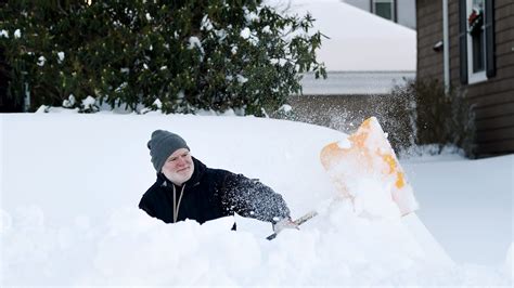 What is a Nor'easter? Storms can batter East Coast with snow, rain