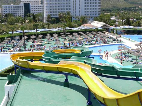 Parallel Slides And The Spiral in the Alcudia Waterpark - Alcudia Waterpark