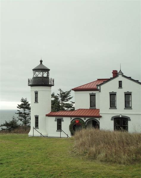 Admiralty Head Lighthouse ~ Fort Casey State Park , Whidbey Island ...