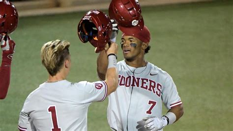 MLB: Oklahoma QB Kyler Murray Should Choose MLB Career - Sports Illustrated