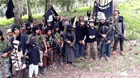 Philippine Abu Sayyaf jihadists behead German hostage in video - BBC News