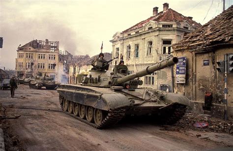 YPA (Yugoslav people's army) M84 tank rolls through the streets of ...