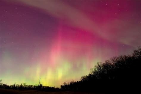 How to keep track of when the Northern Lights might be visible in Wisconsin