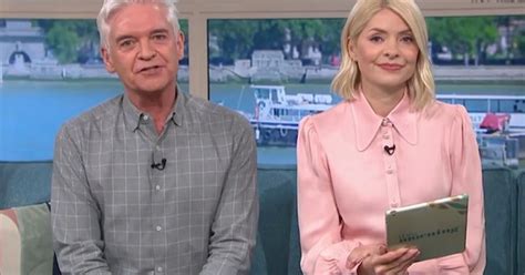 Phillip Schofield's emotional last text to Holly that got no reply ...