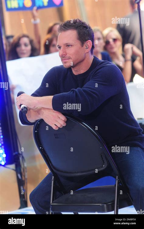 Drew Lachey 98 Degrees re-unite to perform live at Rockefeller Plaza as ...