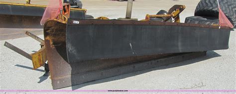 Snow plow blade with mounting bracket in Onawa, IA | Item 3617 sold ...