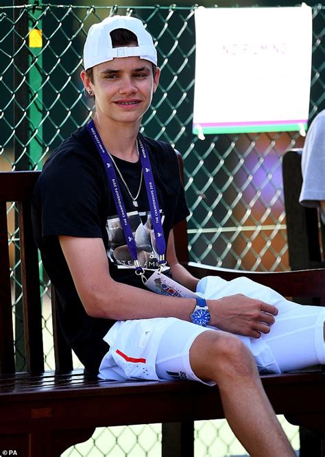 Wimbledon 2019: Romeo Beckham, 16, poses up with Andy Murray at the ...