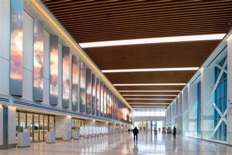 Delta’s $4B New Terminal Debuts at LaGuardia Airport in East Elmhurst ...