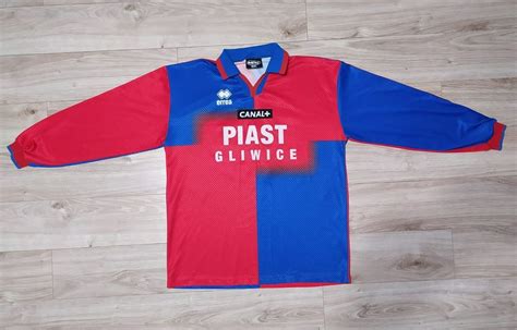 Piast Gliwice 2003-04 Home Kit