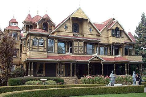 Plenty of Room at the Winchester Mystery House! - Portable Press