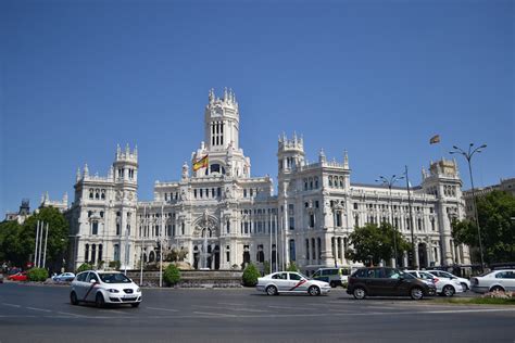 10 Top Tourist Attractions in Madrid (with Map & Photos) - Touropia