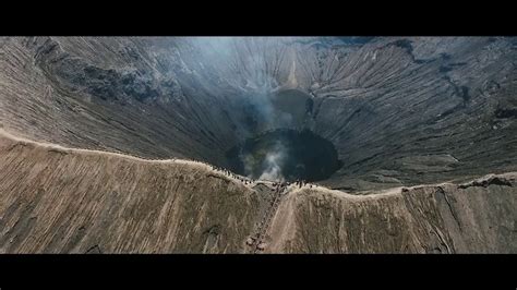 Kawah Gunung Bromo, Kawah Raksasa Berstatus Aktif Yang Jadi Incaran ...