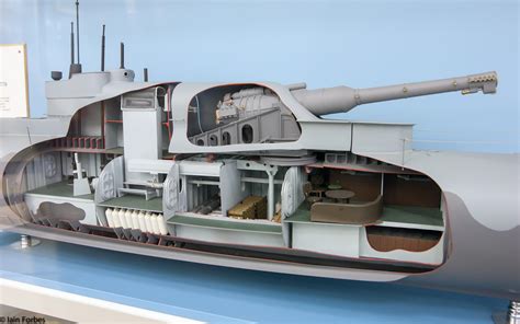 British Royal Navy M-class submarine cutaway model : submarines