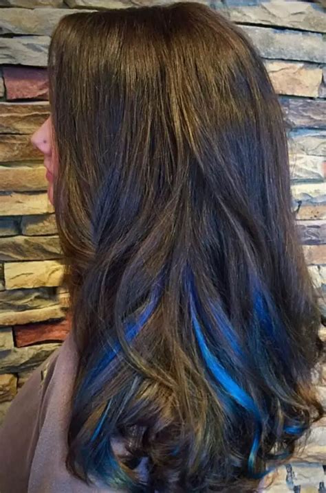 Top 25 Blue Hair Streaks Ideas for Girls – SheIdeas