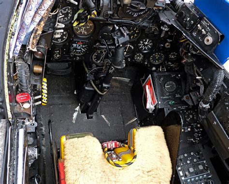 Hawker Hunter Cockpit | Classic Cars Ryde Isle of Wight | Flickr