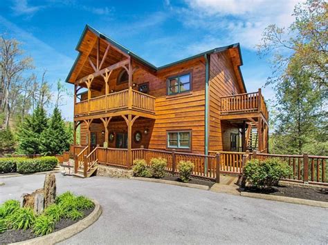 Big Sky Lodge Ii Cabin in Gatlinburg w/ 7 BR (Sleeps28)