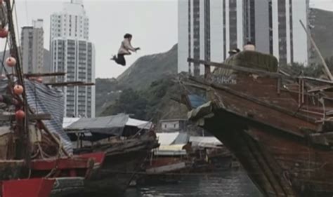 Cool Jackie Chan stunts (VIDEO) | BOOMSbeat