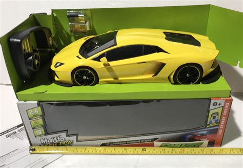 Lamborghini Aventador LP700-4 1:10 RC Radio Controlled Scale Model Car ...