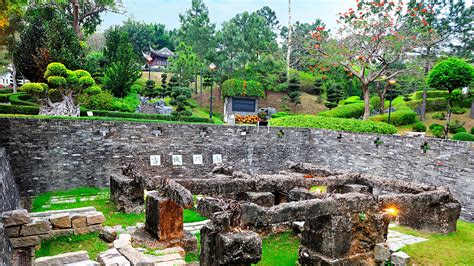 Kowloon Walled City Park Hong Kong - Park Review | Condé Nast Traveler