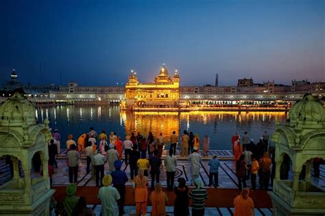 Visita serale del Tempio d'oro di Amritsar 2024