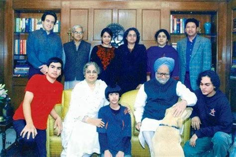 Manmohan Singh Age, Caste, Wife, Children, Family, Biography & More ...