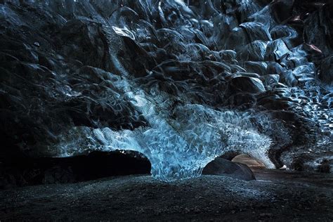 9 Unbelievable Photographs of Ice Caves in Iceland | Icel... | Best ...