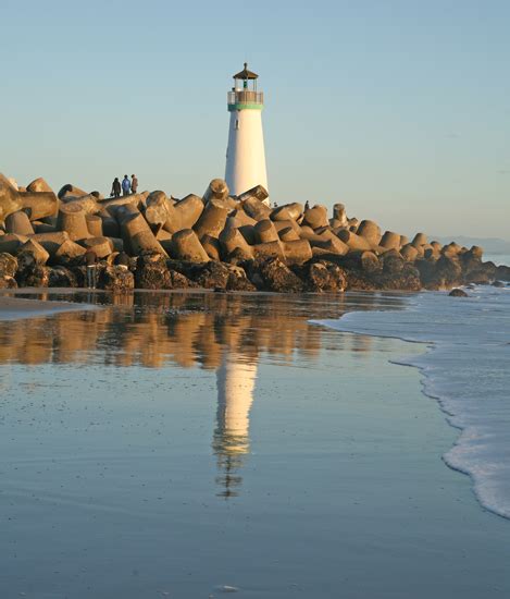 Santa Cruz Breakwater (Walton) Lighthouse, California at ...