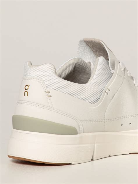 THE ROGER: sneakers for women - White | The Roger sneakers W4899446 ...