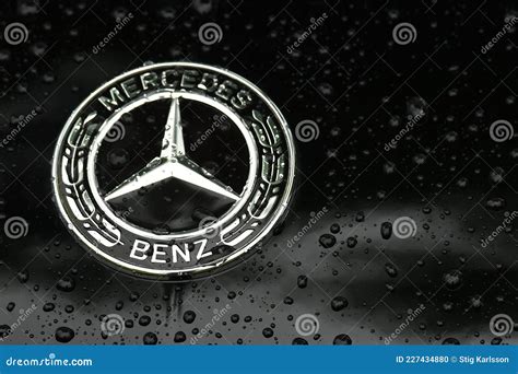 Black Mercedes-Benz Logo on Car Editorial Image - Image of cars, luxury ...