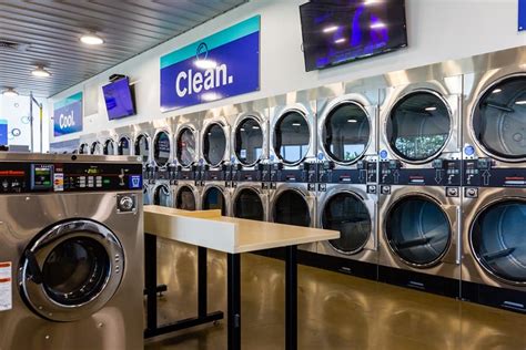 FREE Laundromat Delivery Service In Manhattan, NYC - Bolt Laundry®