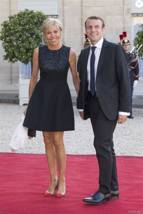 Brigitte Macron et Emmanuel Macron au palais de l'Elysée à Paris, le 2 ...