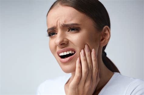 What Causes Tooth Pain After Eating? - West Hollywood Holistic and ...