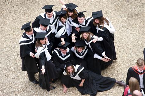 gloria Ubicación Polinizador oxford graduation ceremony Correctamente ...