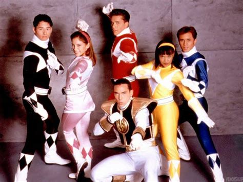 The Original Power Rangers Cast Reunites For The First Time Ever! [UPDATE]