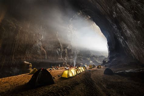 Fotos espetaculares da maior caverna do mundo fazem humanos parecerem ...