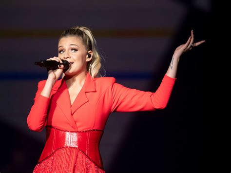 Kelsea Ballerini: Miss Me More Tour at Civic Coliseum -13 | GotCeleb