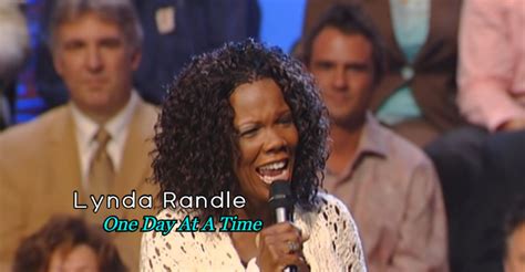 "One Day At a Time" - A Wonderful Live Performance by Lynda Randle